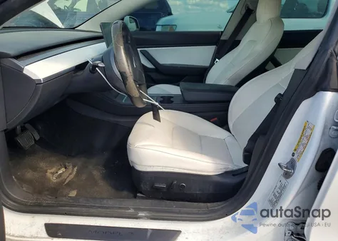 2021 Tesla Model 3 z USA, uszkodzony, nr VIN 5YJ3E1EAXMF908775